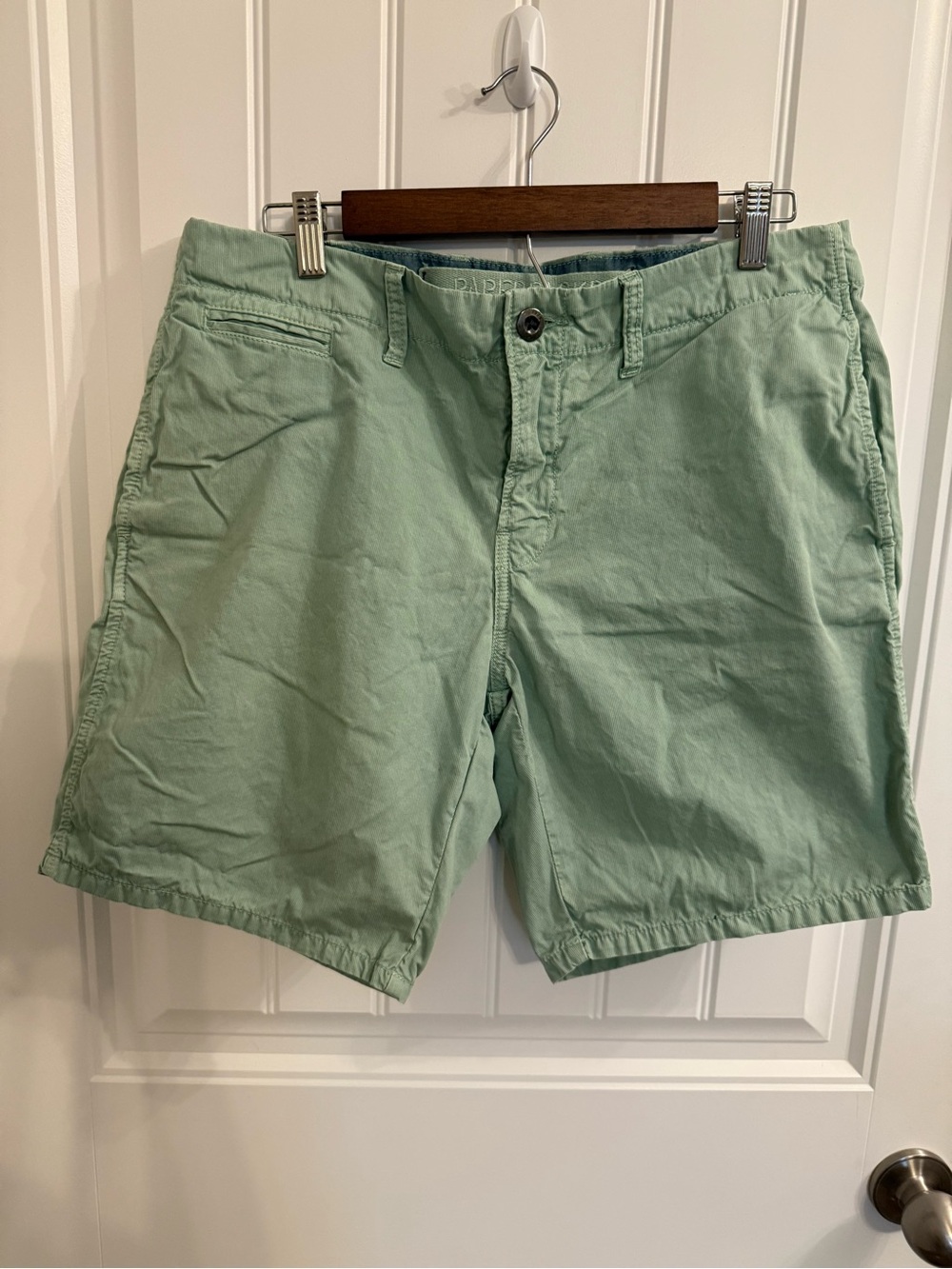 Paperbacks Mens Mint Green Chino Shorts Size 33 Flat Front Casual Cotton Preppy